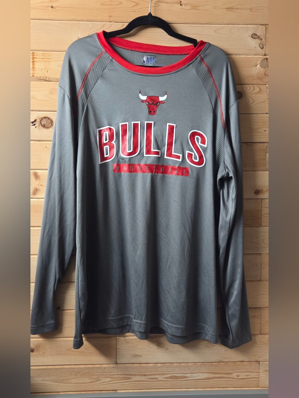 NBA Chicago Bulls Gray Long-Sleeve Crewneck Shirt with Red Accents